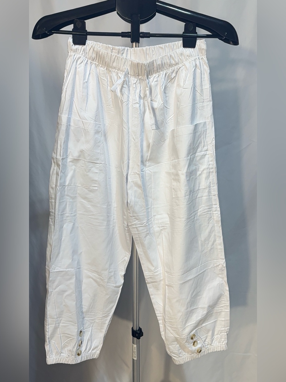 White 100% Cotton Capri Pants - Elastic Drawstring Waist Cropped Pants with Wood